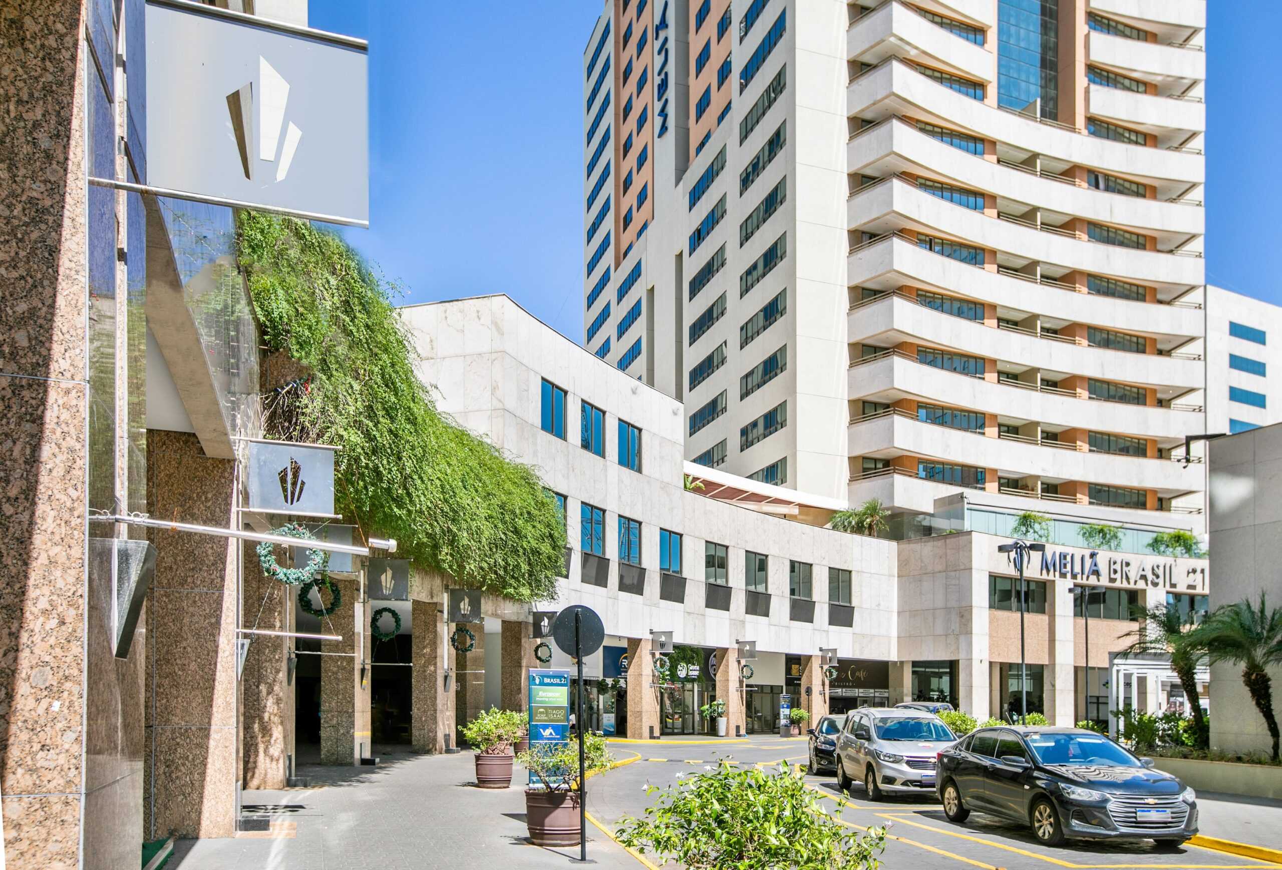 51V7SLbvVVo7VHntwBbn scaled